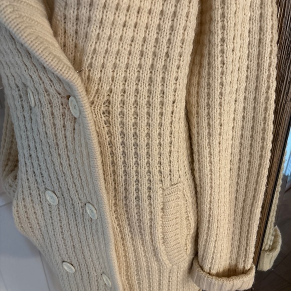 Neiman Marcus Cream Double-Breasted Cardigan - Picture 3 of 7